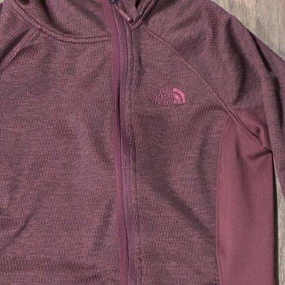 The North Face Zip Up Sweater Women Medium Red Maroon Hoodie Hooded Outdoor Hike - Picture 3 of 7
